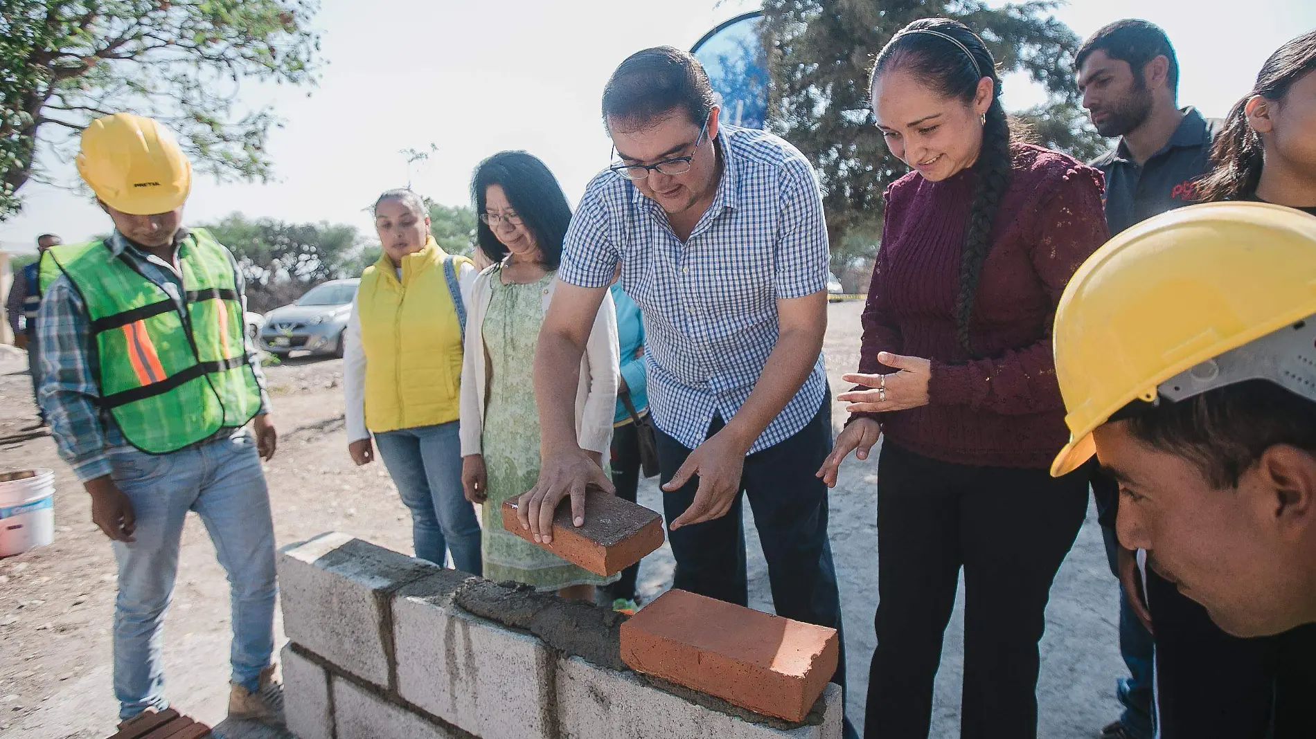 EL ALCALDE, GUILLERMO